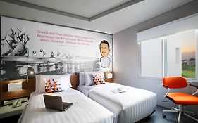 Berry Biz Hotel